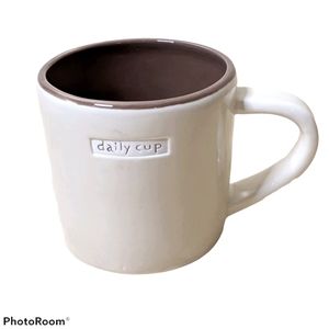 STARBUCKS 2009 'Daily Cup' Cream & Brown Mug